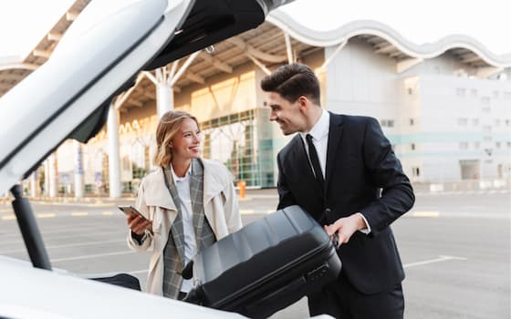 Nassau taxi services with experienced driver